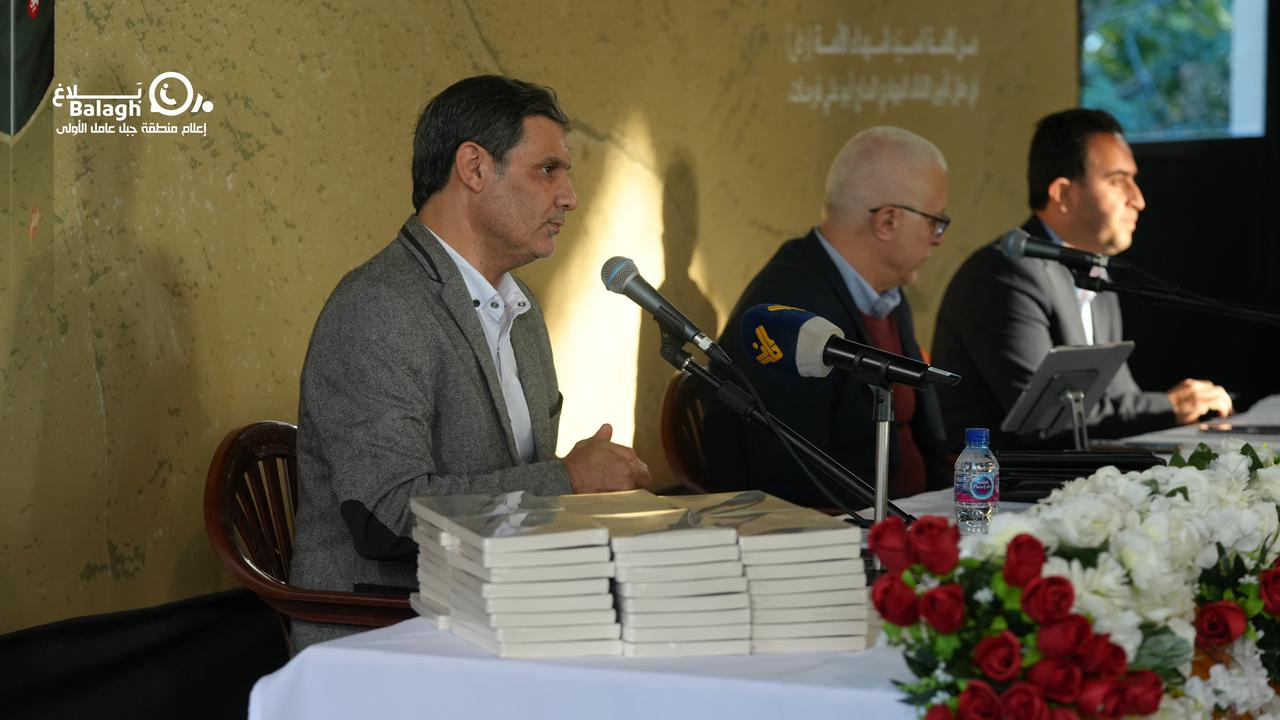 سديف حمادة يوقع &quot;سيد القصر&quot;في مرقد السيد الهاشمي